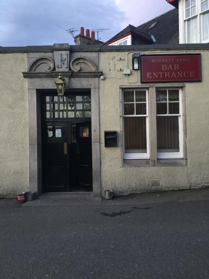 Hotel Burnett Arms Inverurie Esterno foto