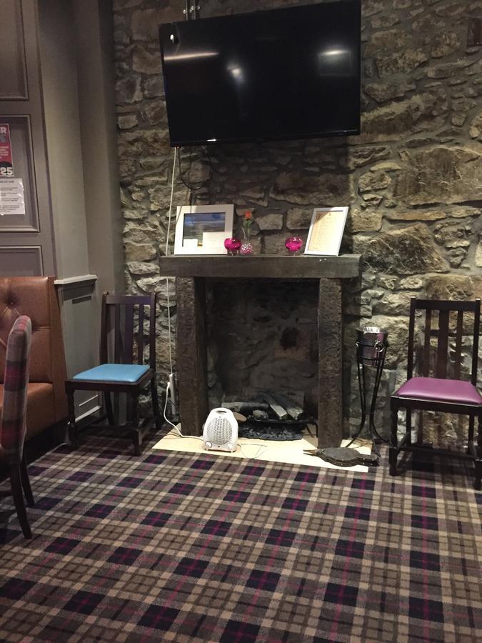 Hotel Burnett Arms Inverurie Esterno foto